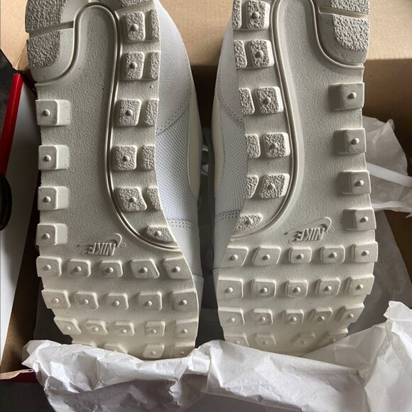 Nike Women's MD Runner 2 (Size 8.5 US Womens) - Picture 3 of 5